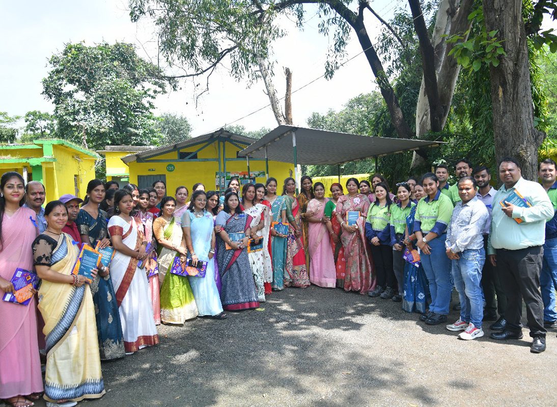 बालको ने शिक्षकों को सम्मानित कर मनाया शिक्षक दिवस